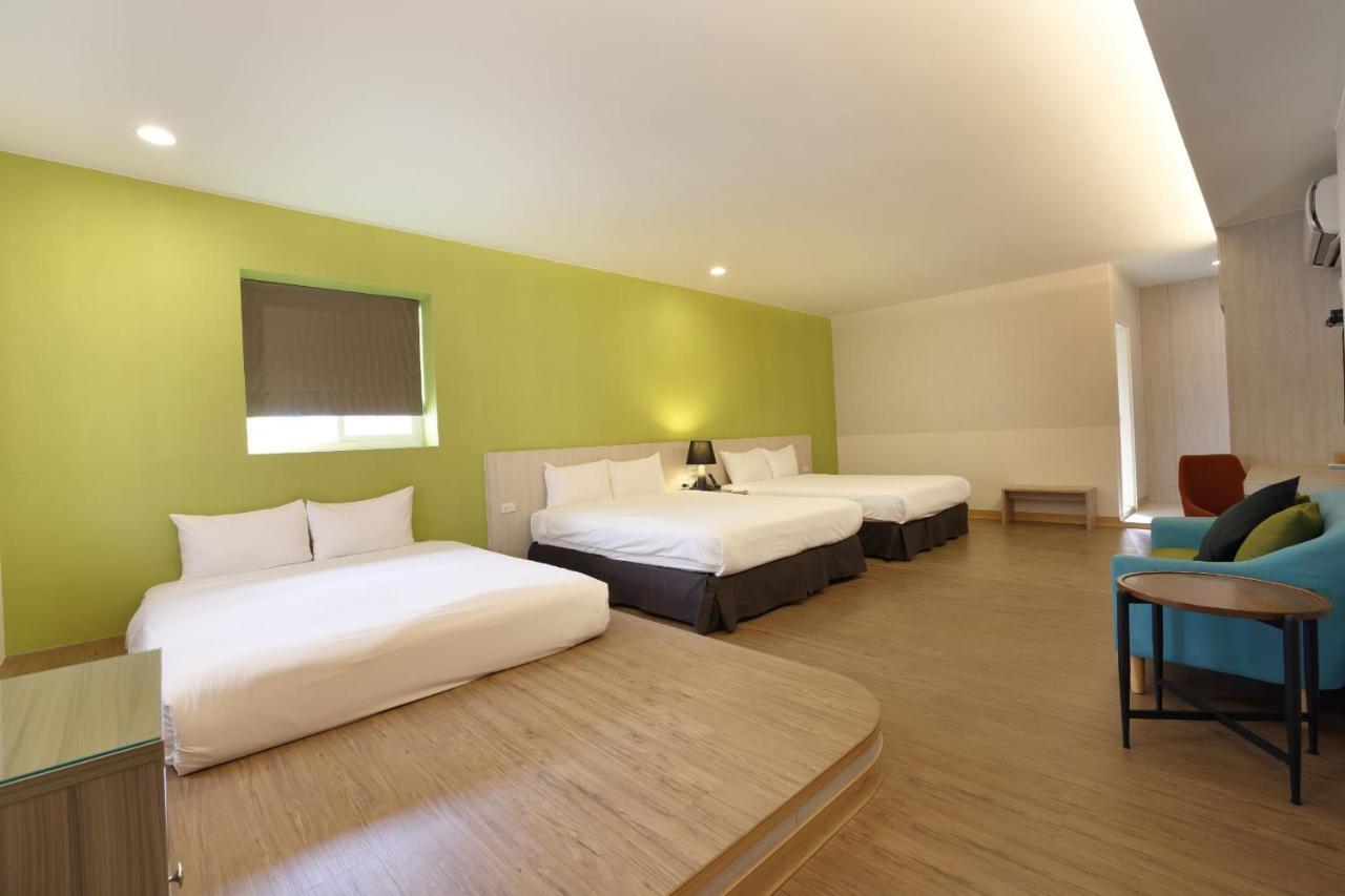 Tc Hotel - Hualien Zhongxiao Exteriör bild