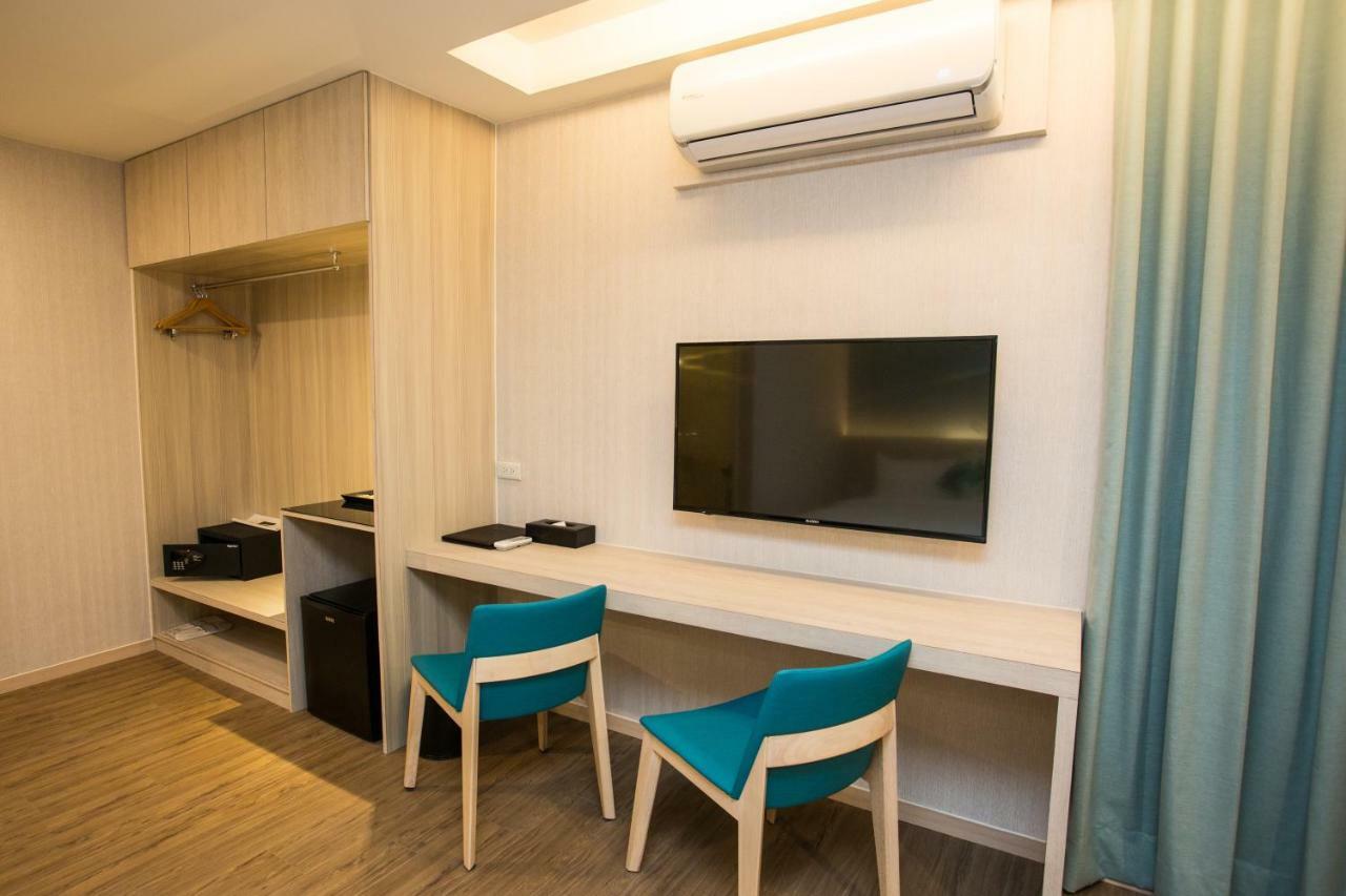 Tc Hotel - Hualien Zhongxiao Exteriör bild